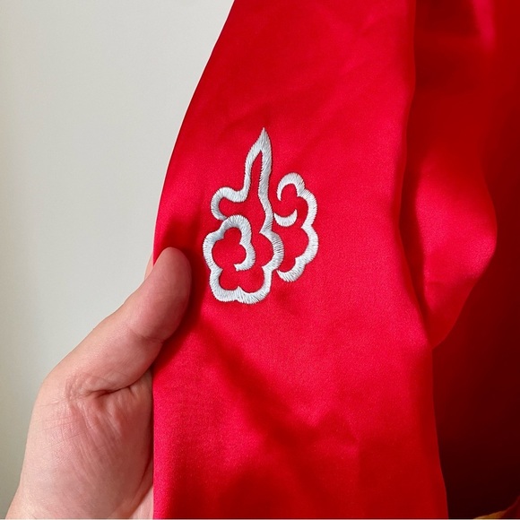 Vintage 100% Silk Chinese Dragon Embroidered Robe Kimono Red and Gold - Picture 6 of 11